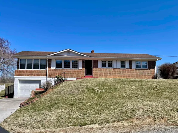 6638 Riverview Dr, Radford, VA 24141