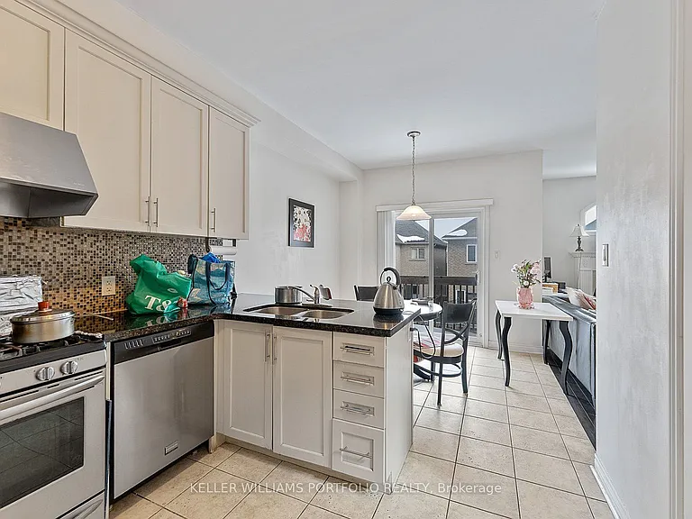 301 Oberfrick Ave — Photo 10