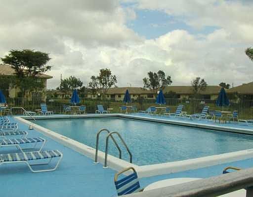 Coomunity Pool