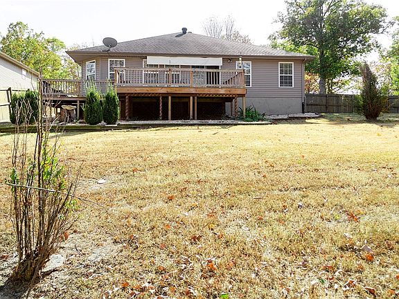 4th image of 16 Edenhall Ln