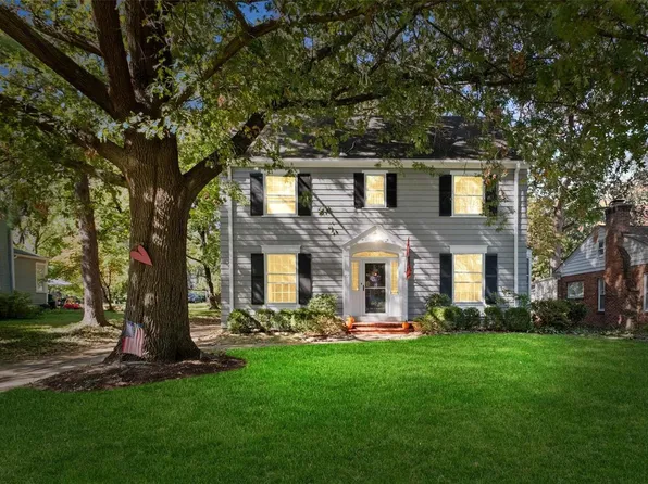 157 S Maple Ave, Saint Louis, MO 63119