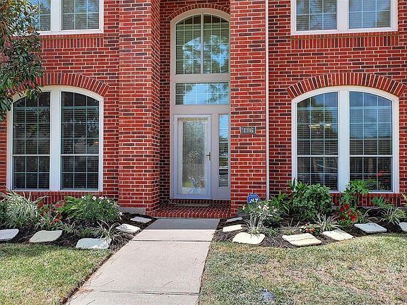 4th image of 106 Bending Brook Ln