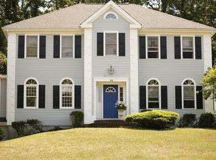 94 Fairways Edge Dr, Marshfield, MA 02050