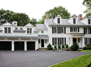 11 Cherry Blossom Ln, Greenville, RI 02828
