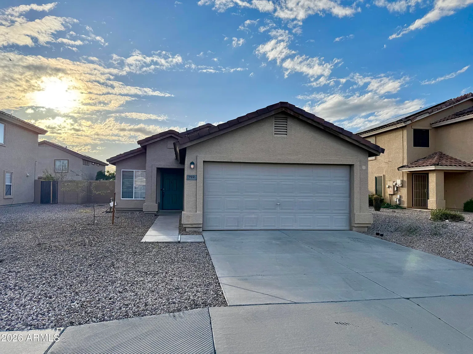 3 bed, 2.0 bath, 1238 sqft, $1,585 — Photo 1