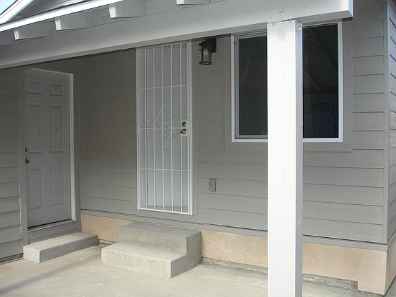 4th image of 5049 Auburn Dr