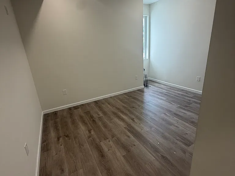 105 N 63rd St #4 — Photo 15