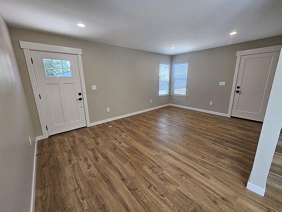 4th image of 1605 53rd St