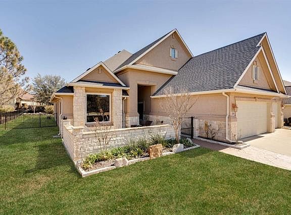 3rd image of 10901 Sandstone Dr