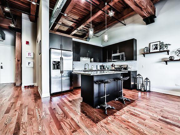 4th image of 770 W Gladys Ave #503