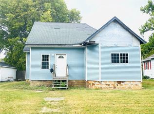 214 Gilbert St, Rossville, IL 60963