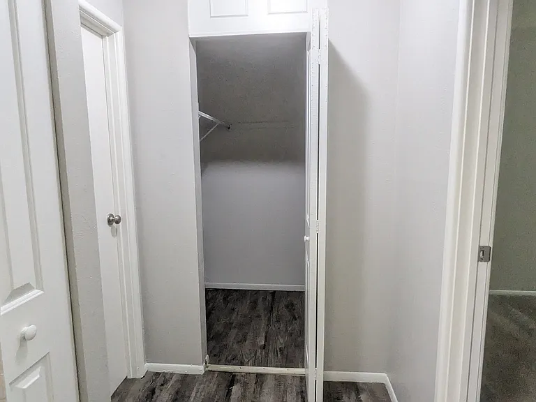 Copper Cove Apartments — Photo 33