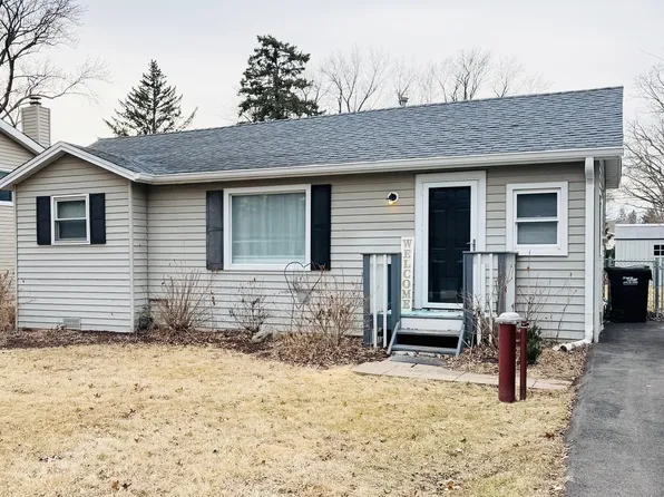 5503 Oakwood Dr, Cary, IL 60013