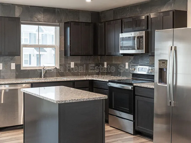2935 Winterberry Dr — Photo 10