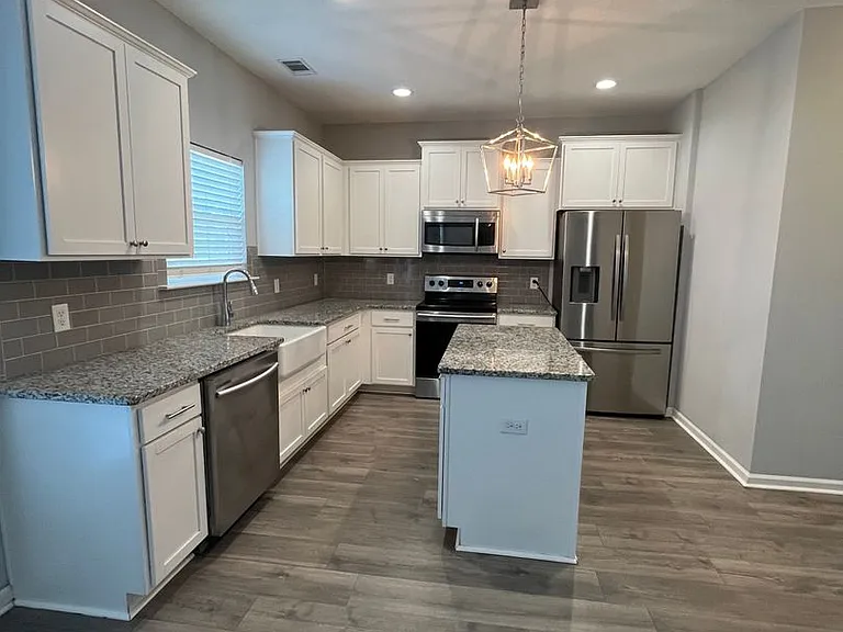 1338 Talmadge Rd — Photo 16