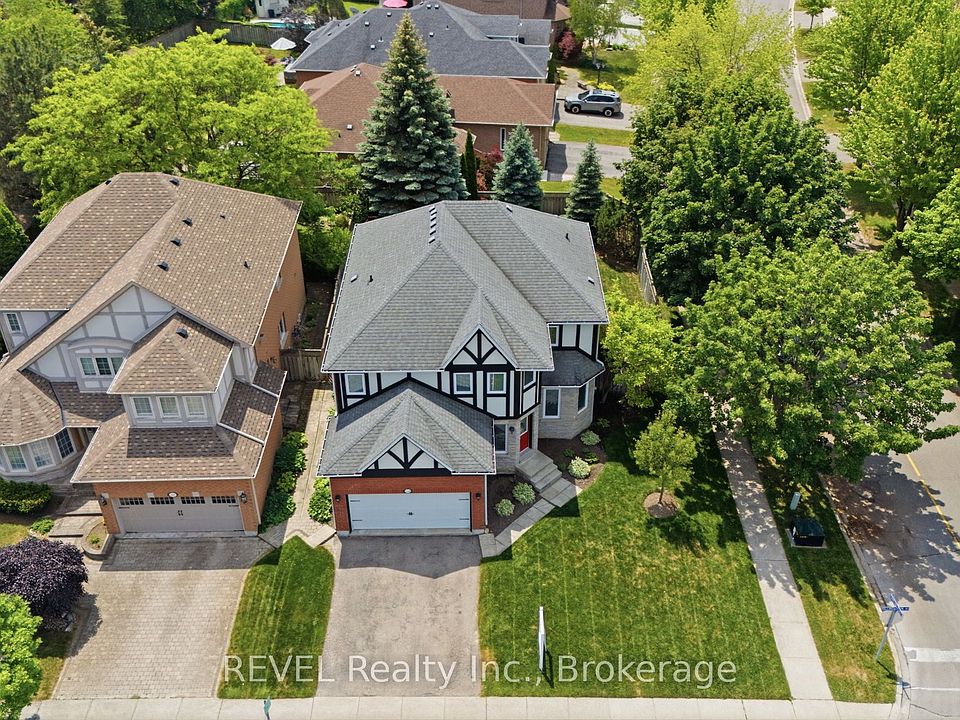 1st image of 150 Fallingbrook St