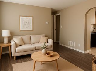 11617 Wood Oak Ave APT 2, Richmond, MO 64085