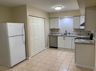 972 E Oak St #B, Palmyra, PA 17078