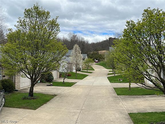 2nd image of 203 Knollton Dr