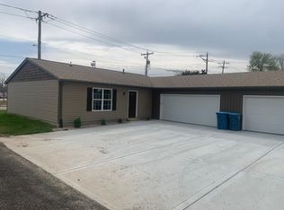 715 Rose St #A & B, Troy, IL 62294
