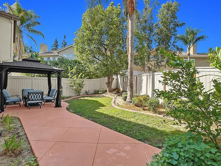 5510 Beverly Ln — Photo 13