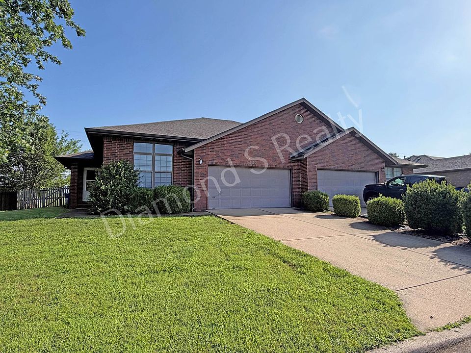 1st image of 1285 W Bridgewood Pl