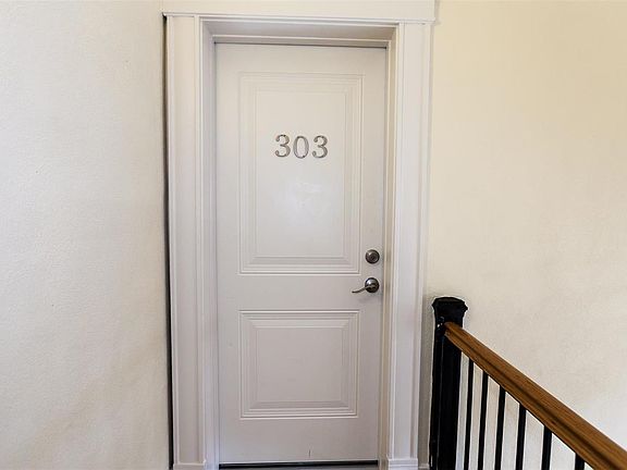 3rd image of 4101 Magnolia Ave #303
