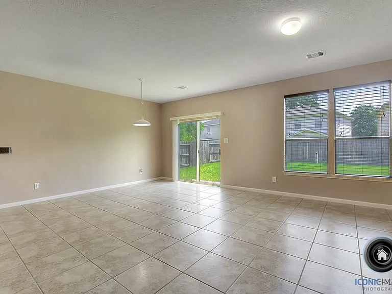29434 Legends Bluff Dr — Photo 12