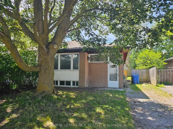 142 Cherrywood Dr, Newmarket, ON L3Y 2X7