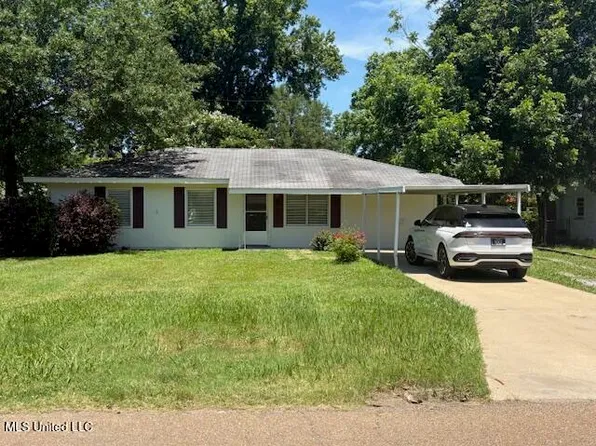 1108 W President Ave, Greenwood, MS 38930