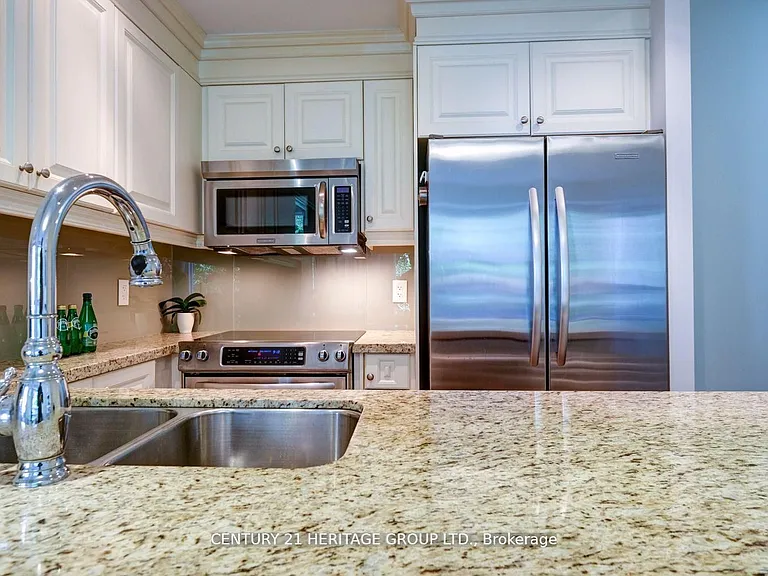 23 Rean Dr #309 — Photo 16