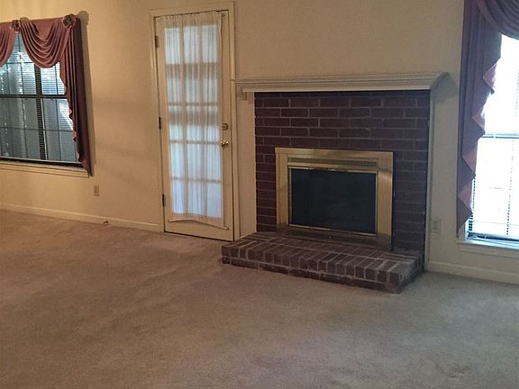 2nd image of 2189 Woodfield Park Dr