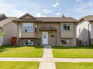 71 N Vanier Dr, Red Deer, AB T4R0G3