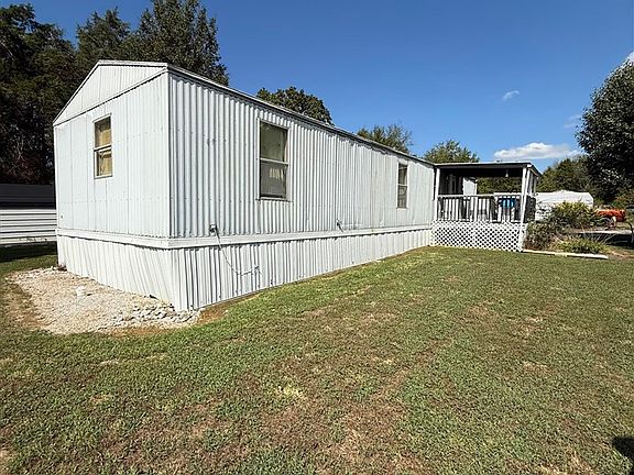 4th image of 1171 Newtown Rd