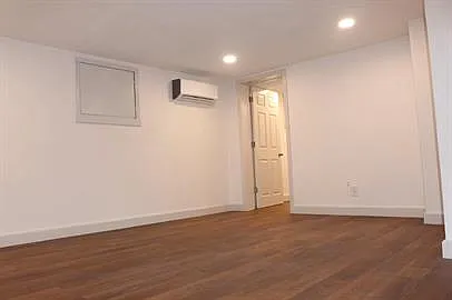 910 W York Ave — Photo 12