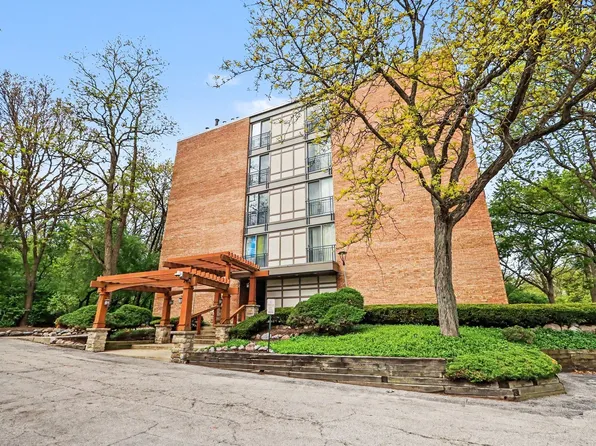 5810 Oakwood Dr Unit 5C, Lisle, IL 60532