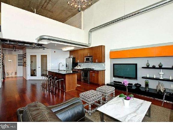 3rd image of 1352 South St Unit 314
