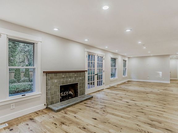 4th image of 15624 NE 159th St
