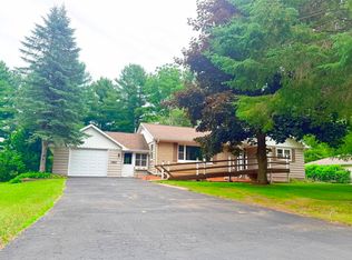 150 Dolan Ave, Peshtigo, WI 54157