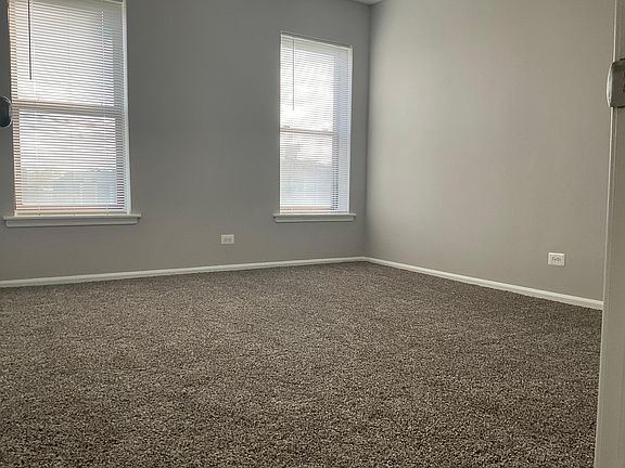 4th image of 1130 E 62nd St #302