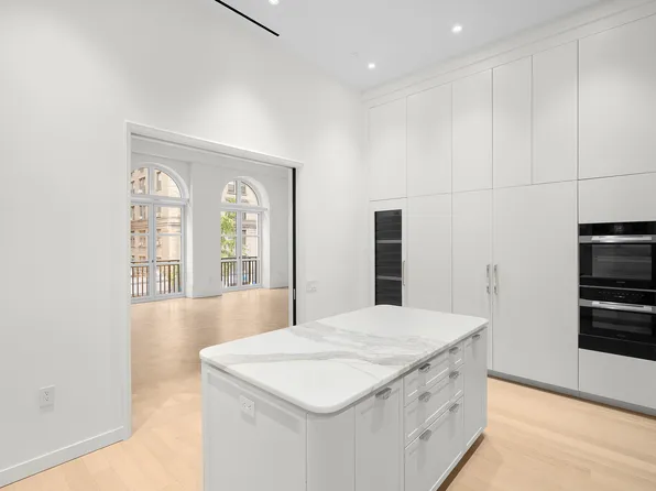 1165 Madison Avenue image 6 of 15