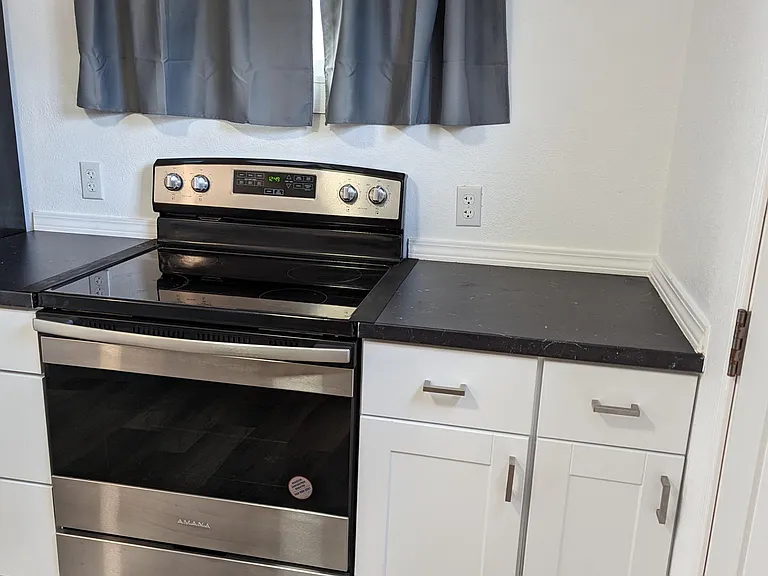 827 10th St — Photo 82