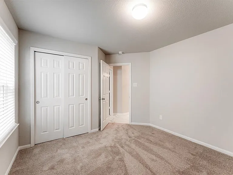 2311 Bright Sunrise Trl — Photo 36