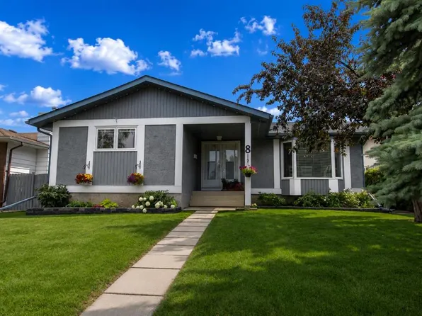 8 N Caswell Close, Red Deer, AB T4P 2T6