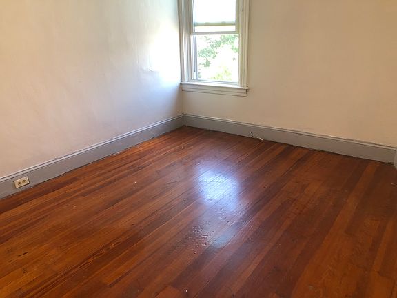 5th image of 20 Everett St #1