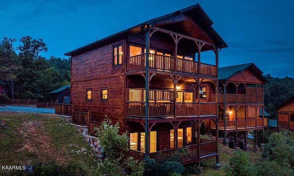 880 Great Smoky Way, Gatlinburg, TN 37738 Zillow