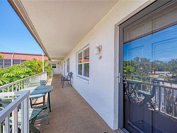 3rd image of 504 Narvaezi St APT 124