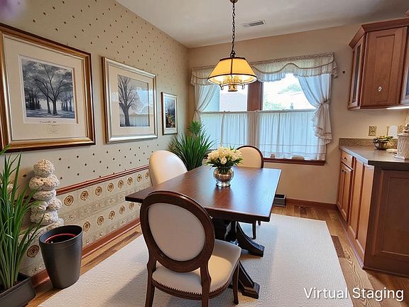 5th image of 1816 Churchill Dr