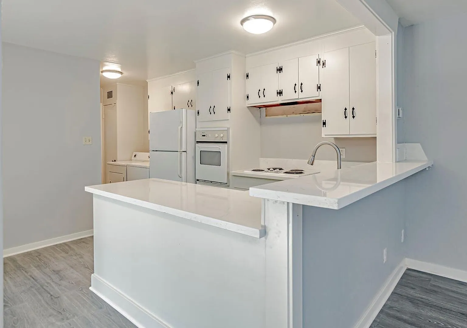 543 545 547 I Street — Photo 3