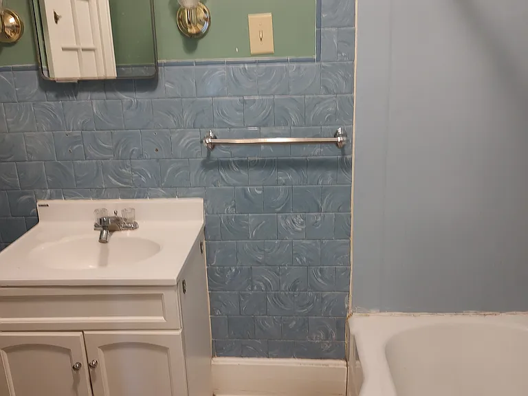 17 Arthur Ave #2 — Photo 3